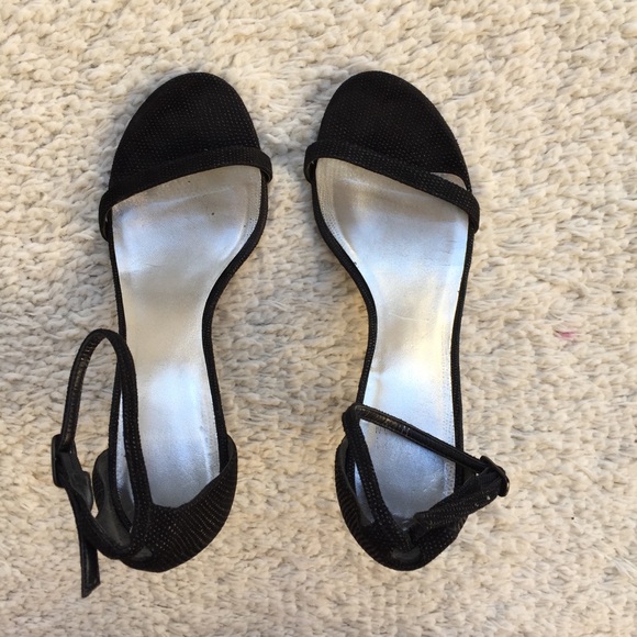 Stuart Weitzman the nudistsong sandal